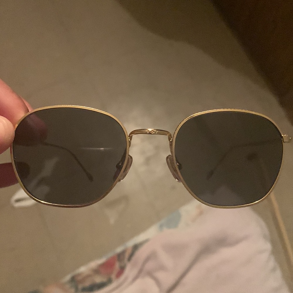 Sunglasses - Picture 4 of 8